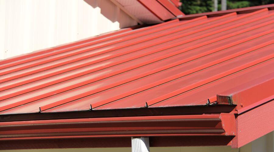 Professional gutter cleaning services in Bell City, MO